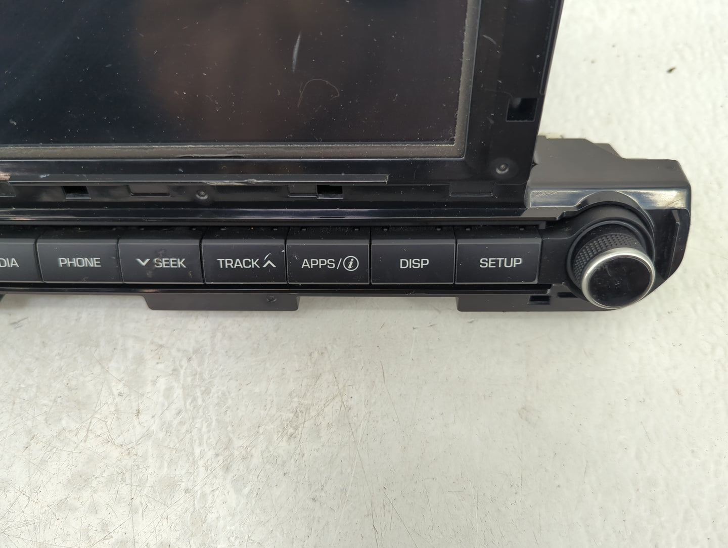 2017-2018 Hyundai Elantra Radio AM FM Cd Player Receiver Replacement P/N:96160-F2101UAT Fits Fits 2017 2018 OEM Used Auto Pa