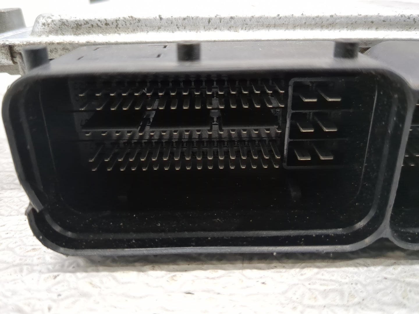 2017-2018 Hyundai Elantra PCM Engine Control Computer ECU ECM PCU OEM P/N:39173-2EFE2 39172-2EFE2 Fits Fits 2017 2018 OEM Us