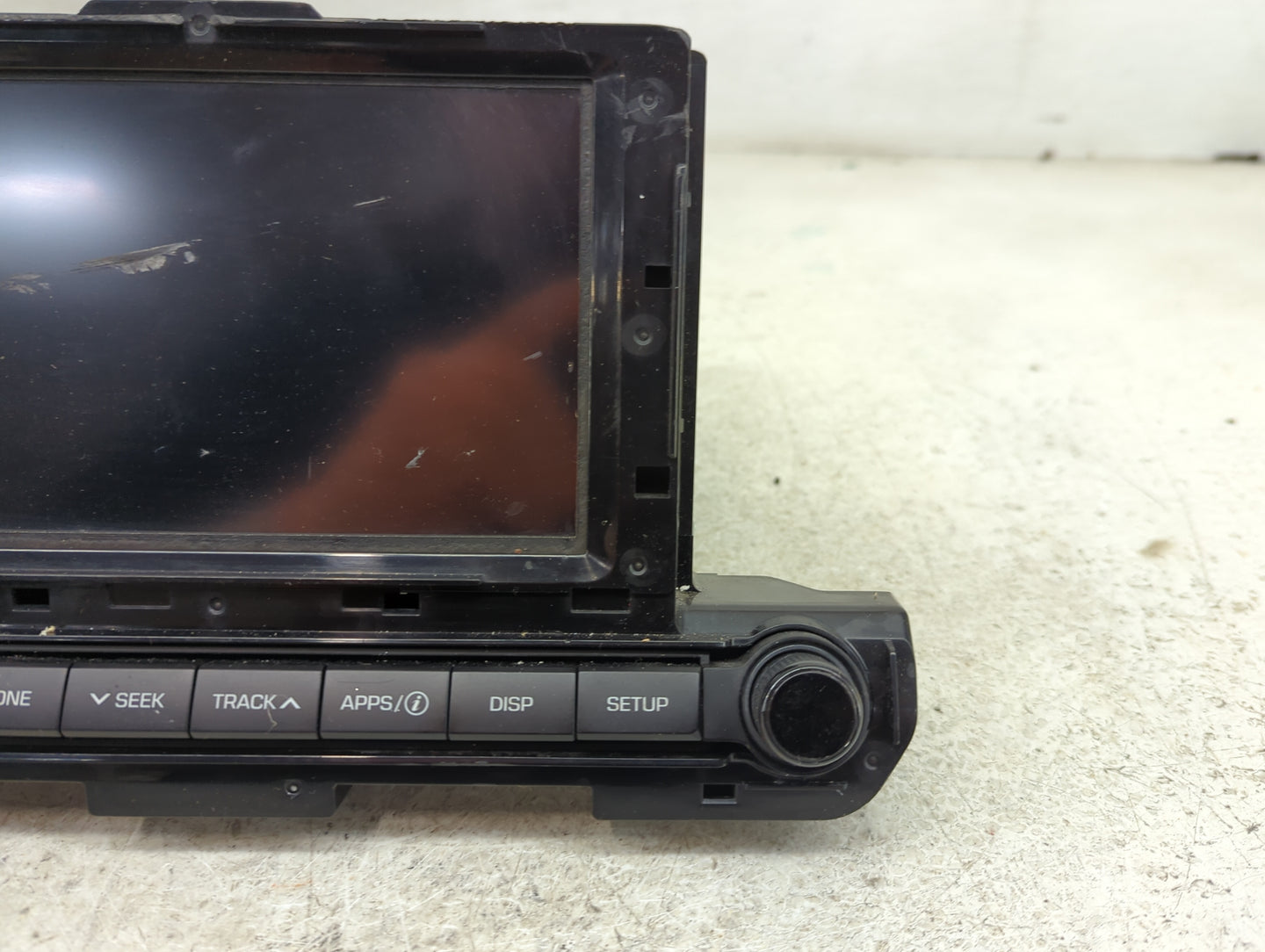 2017-2018 Hyundai Elantra Radio AM FM Cd Player Receiver Replacement P/N:96160-F2101UAT Fits Fits 2017 2018 OEM Used Auto Pa