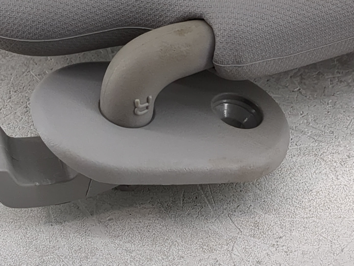 2017-2020 Hyundai Elantra Sun Visor Shade Replacement Passenger Right Mirror Fits Fits 2017 2018 2019 2020 OEM Used Auto Par