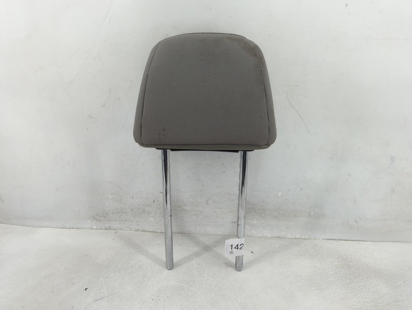 2018 Hyundai Elantra Headrest Head Rest Front Driver Seat Gray - Oemusedautoparts1.com