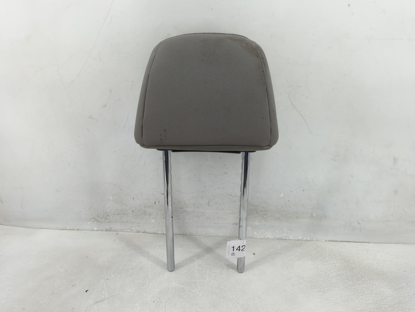 2018 Hyundai Elantra Headrest Head Rest Front Driver Seat Gray - Oemusedautoparts1.com