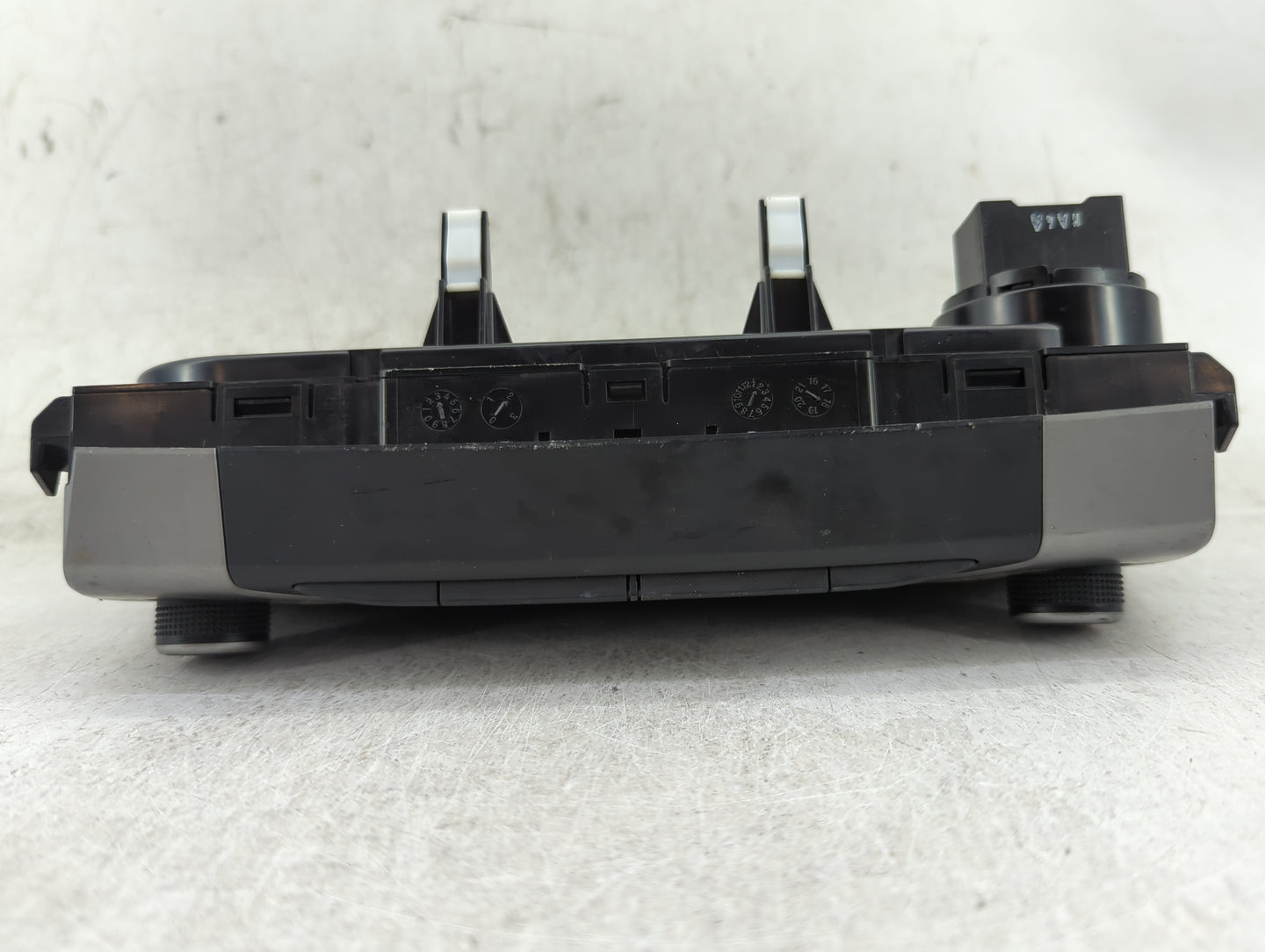2017-2018 Hyundai Elantra Climate Control Module Temperature AC/Heater Replacement P/N:97250-F2061RX Fits Fits 2017 2018 OEM