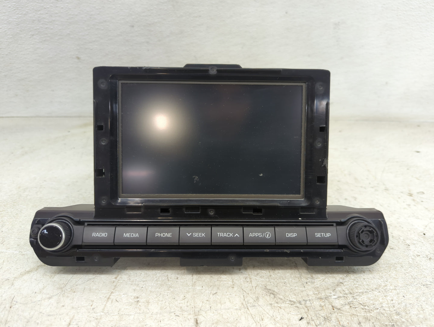 2017-2018 Hyundai Elantra Radio AM FM Cd Player Receiver Replacement P/N:96160-F2101UAT Fits Fits 2017 2018 OEM Used Auto Pa