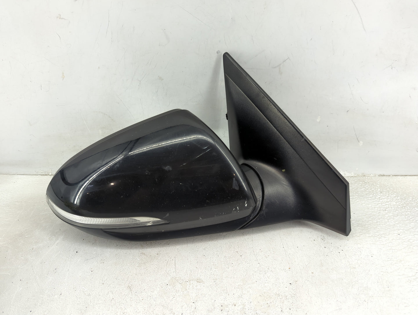 2017-2018 Hyundai Elantra Passenger Side View Mirror - Right Door Mirror OEM Used - Oemusedautoparts1.com