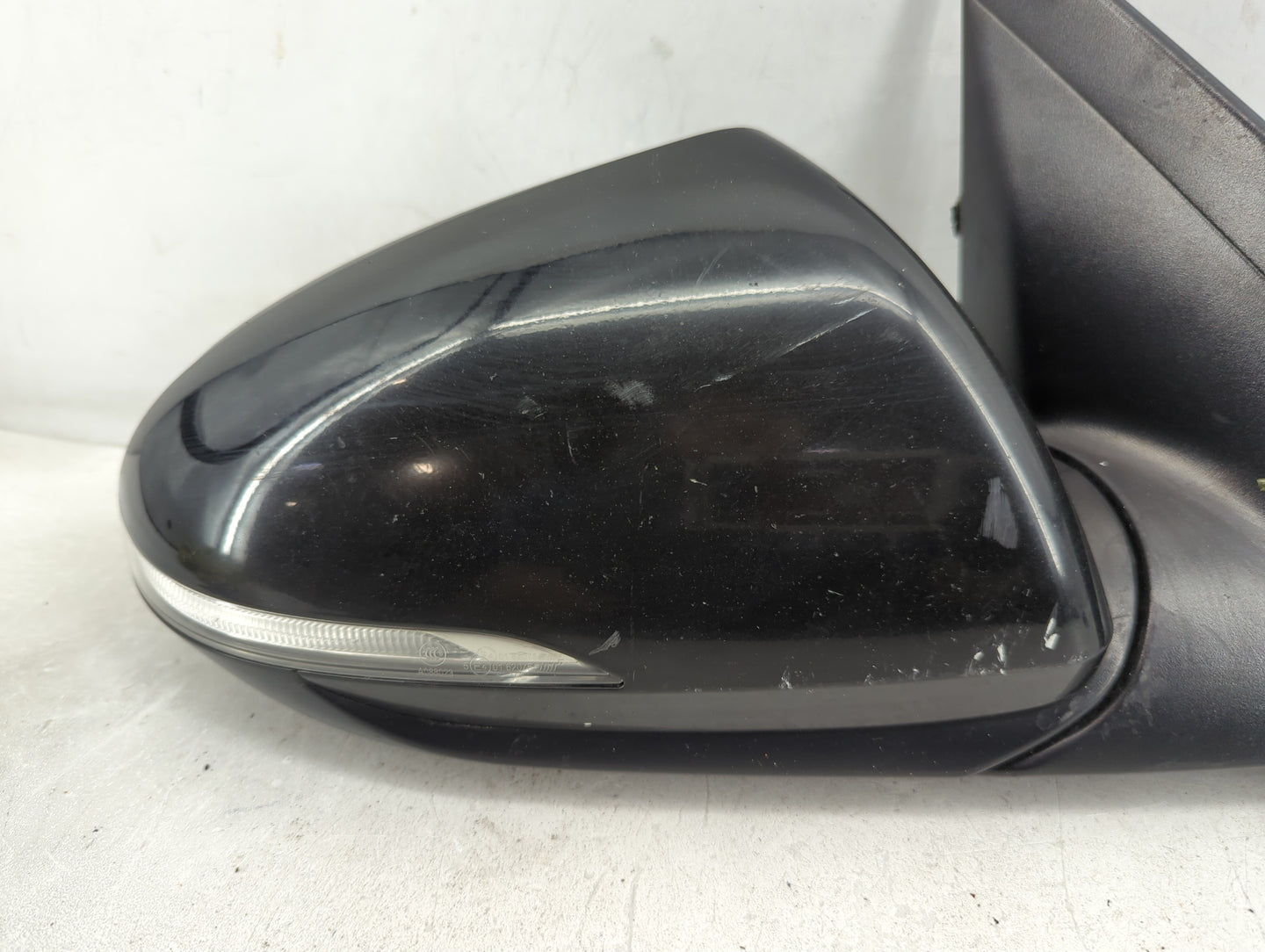2017-2018 Hyundai Elantra Passenger Side View Mirror - Right Door Mirror OEM Used - Oemusedautoparts1.com
