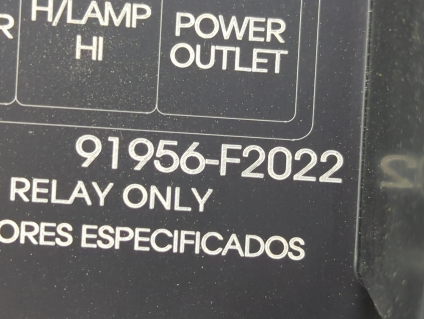 2018 Hyundai Elantra Fusebox Fuse Box Panel Relay Module P/N:91956-F2022 Fits OEM Used Auto Parts - Oemusedautoparts1.com