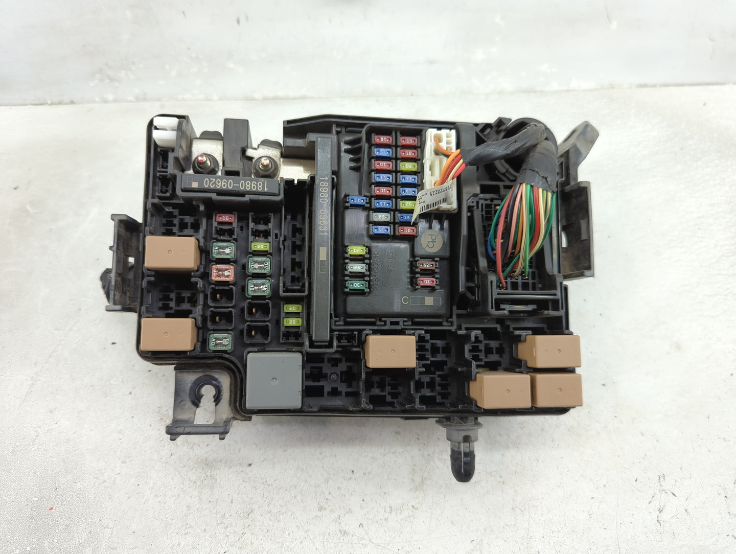 2018 Hyundai Elantra Fusebox Fuse Box Panel Relay Module P/N:91950-G3820 Fits OEM Used Auto Parts - Oemusedautoparts1.com