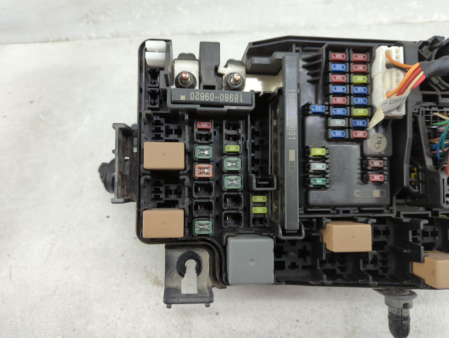 2018 Hyundai Elantra Fusebox Fuse Box Panel Relay Module P/N:91950-G3820 Fits OEM Used Auto Parts - Oemusedautoparts1.com