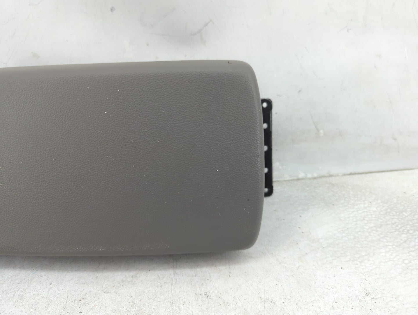 2018 Hyundai Elantra Center Console Armrest Cover Lid P/N:84660 F2000 Fits OEM Used Auto Parts - Oemusedautoparts1.com