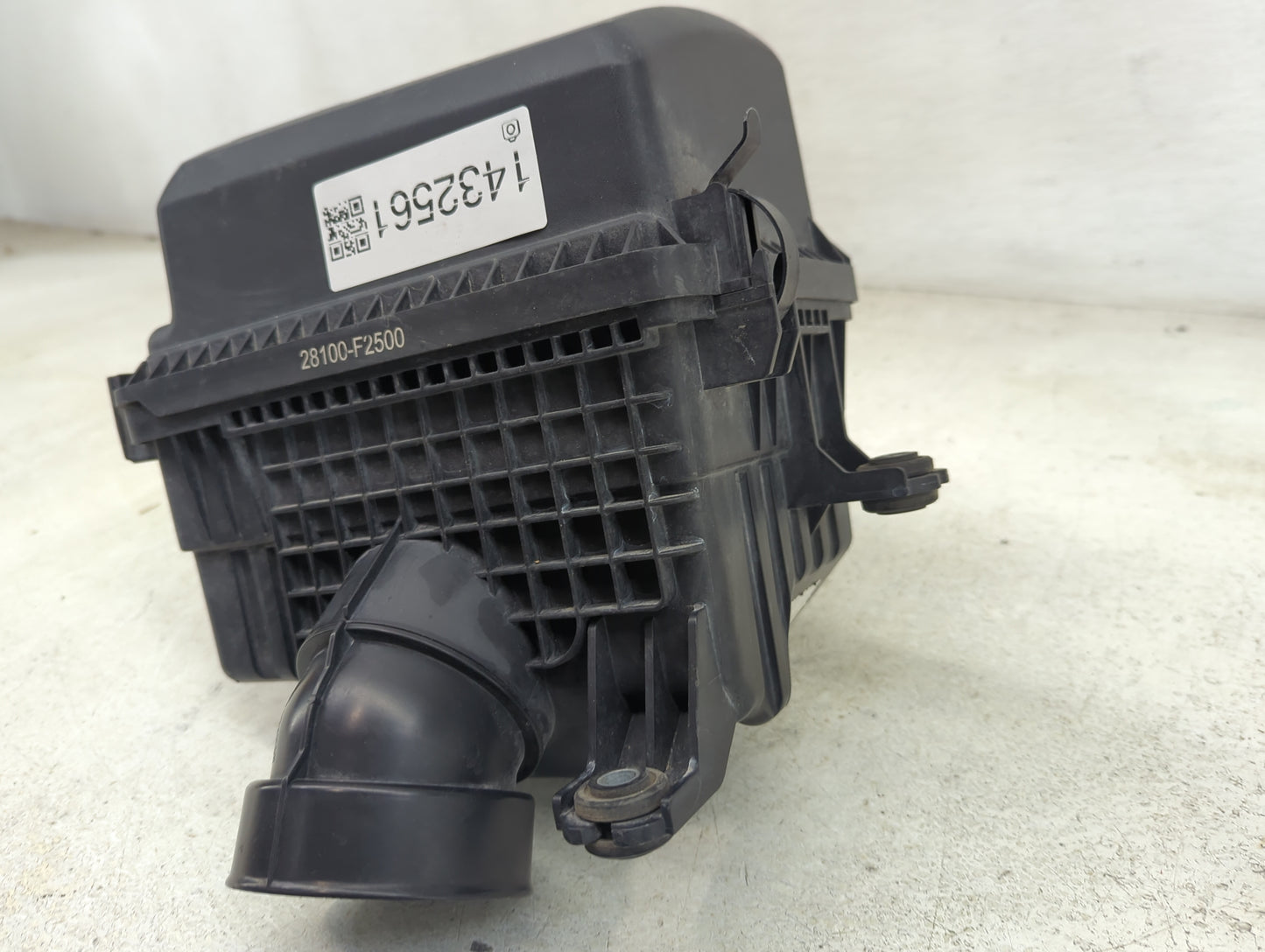 2017-2020 Hyundai Elantra Air Cleaner Intake-duct Hose Tube - Oemusedautoparts1.com