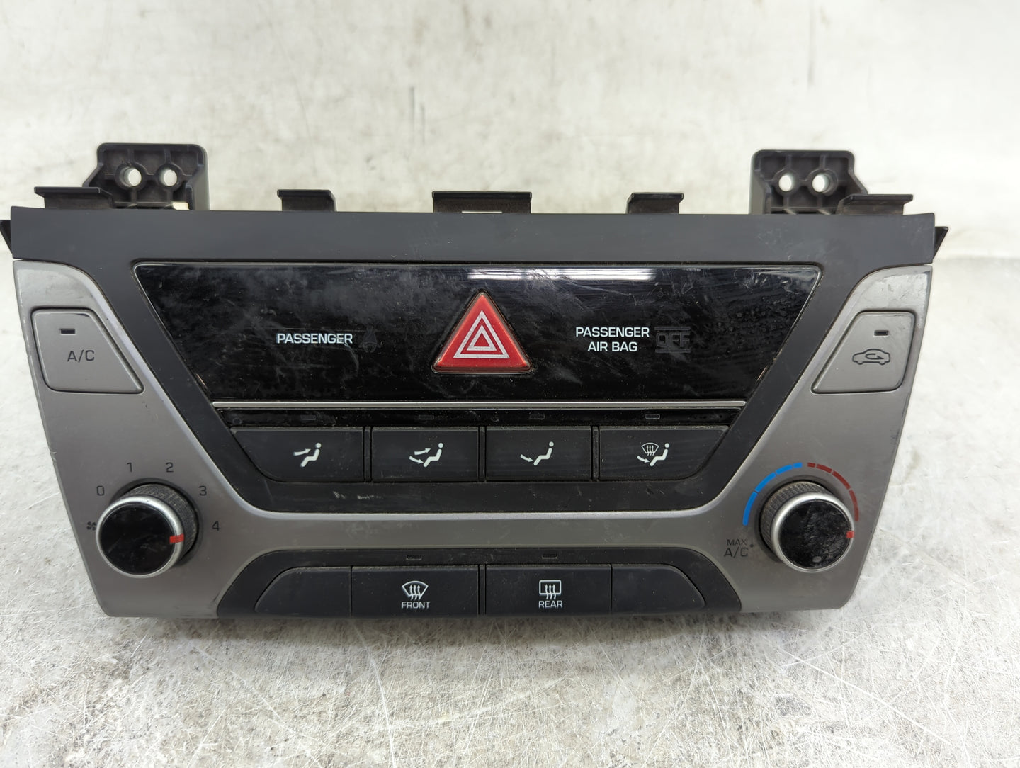 2017-2018 Hyundai Elantra Climate Control Module Temperature AC/Heater Replacement P/N:97250-F20624X Fits Fits 2017 2018 OEM