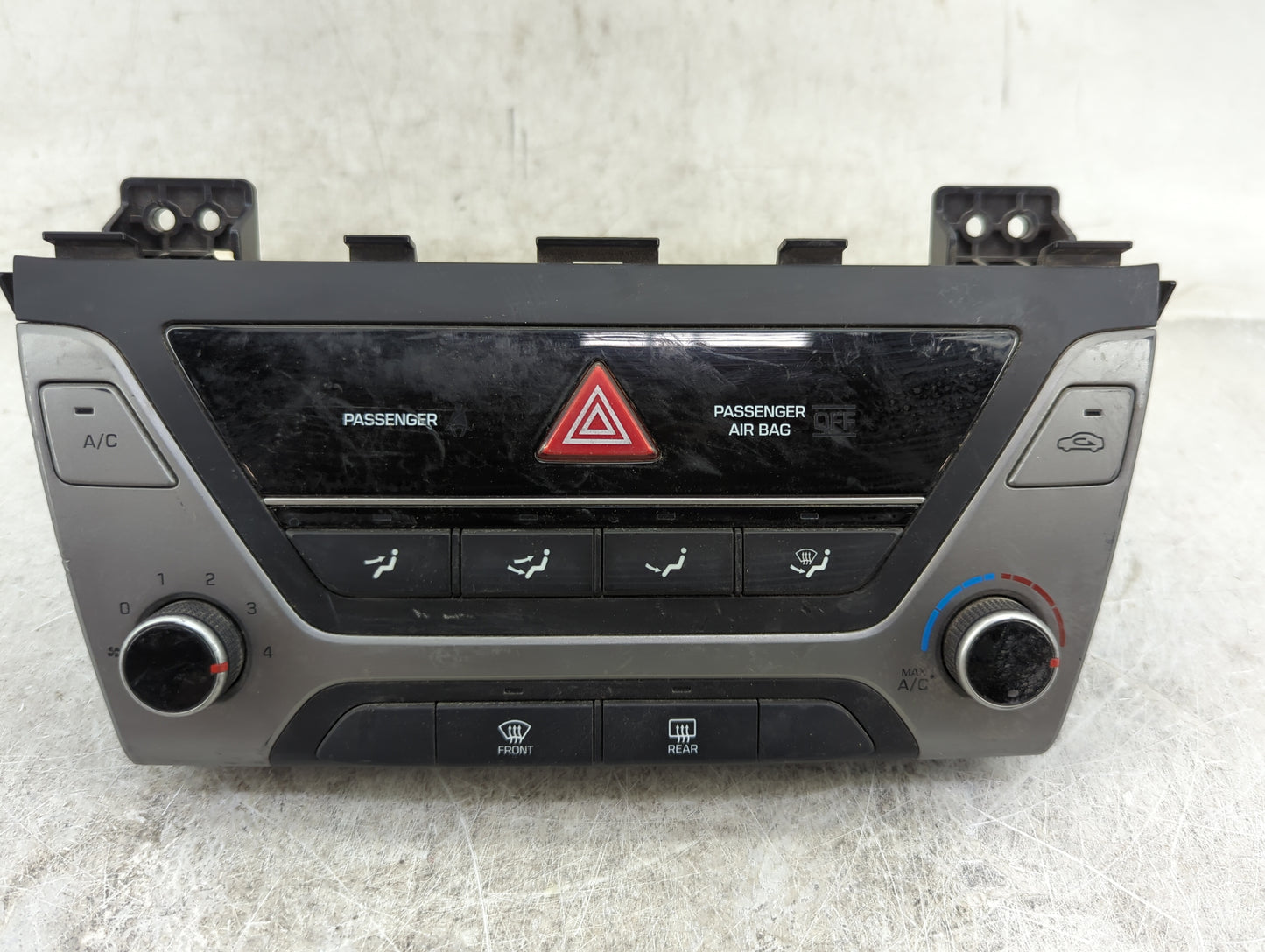 2017-2018 Hyundai Elantra Climate Control Module Temperature AC/Heater Replacement P/N:97250-F20624X Fits Fits 2017 2018 OEM