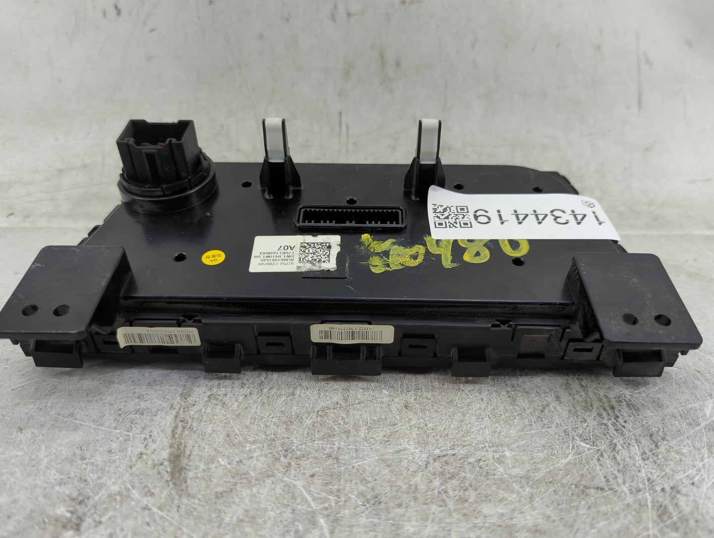2017-2018 Hyundai Elantra Climate Control Module Temperature AC/Heater Replacement P/N:97250-F20624X Fits Fits 2017 2018 OEM