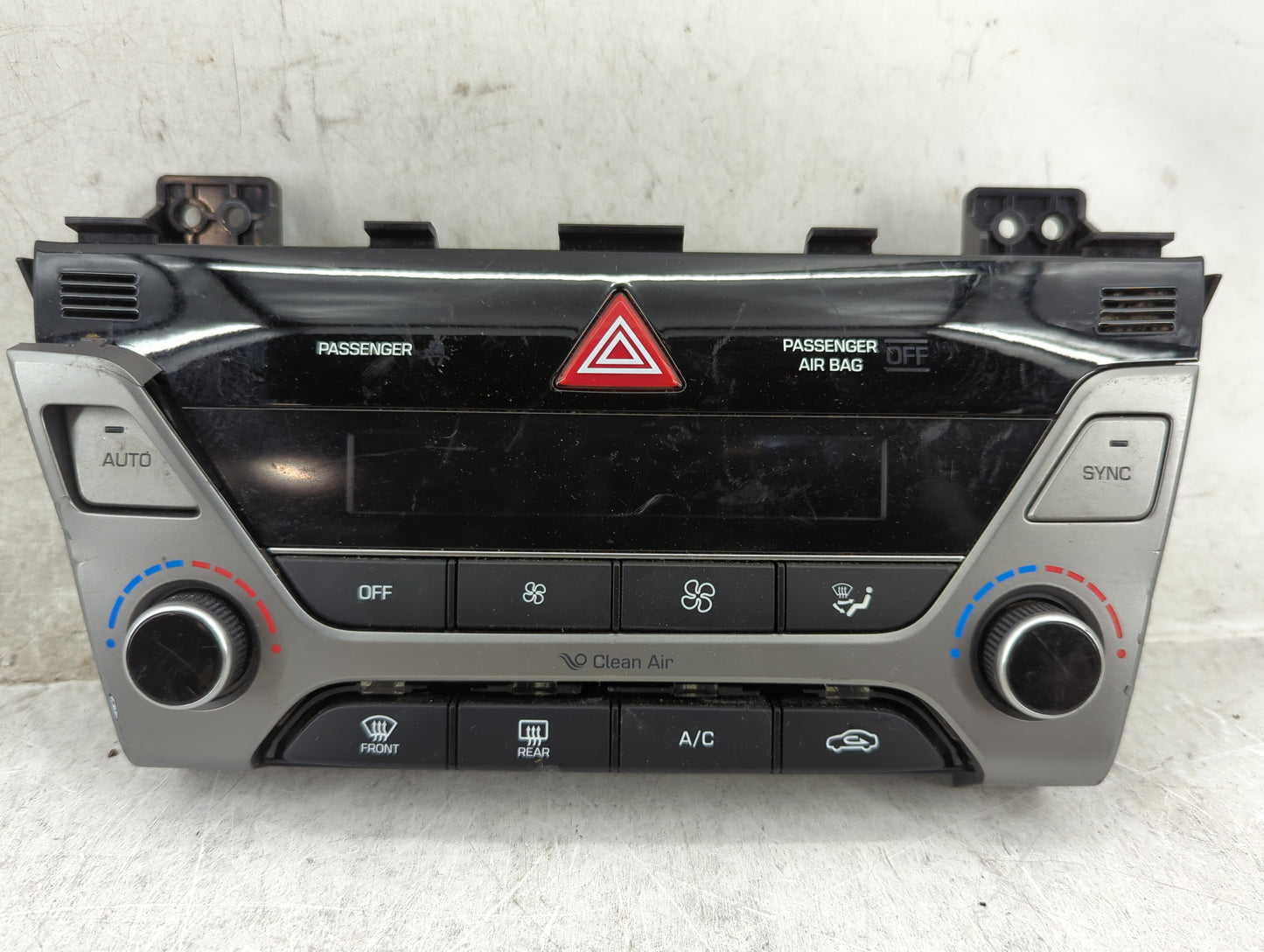 2017-2018 Hyundai Elantra Climate Control Module Temperature AC/Heater Replacement P/N:97250-F2231RET Fits Fits 2017 2018 OE