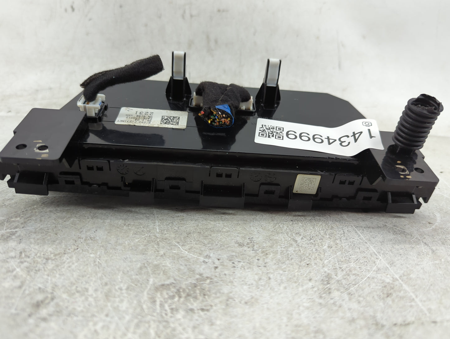 2017-2018 Hyundai Elantra Climate Control Module Temperature AC/Heater Replacement P/N:97250-F2231RET Fits Fits 2017 2018 OE