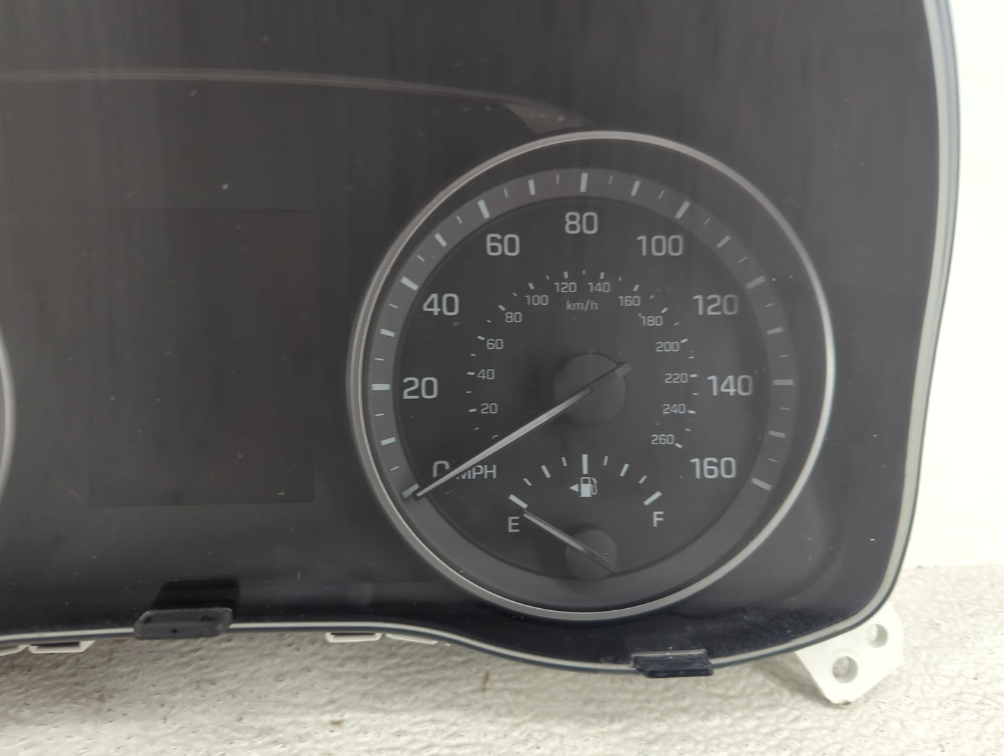 2017-2018 Hyundai Elantra Instrument Cluster Speedometer Gauges Fits Fits 2017 2018 OEM Used Auto Parts - Oemusedautoparts1.
