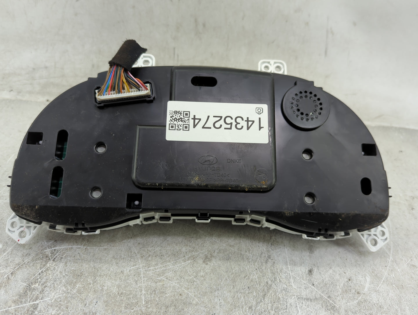 2017-2018 Hyundai Elantra Instrument Cluster Speedometer Gauges P/N:94013-F2010 94023-F2010 Fits Fits 2017 2018 OEM Used Aut