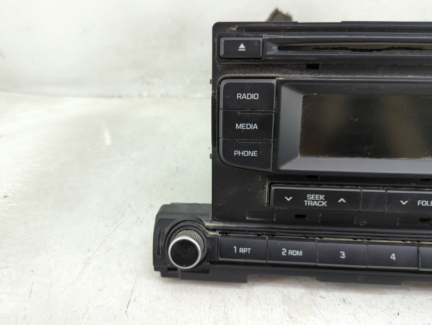 2017-2018 Hyundai Elantra Radio AM FM Cd Player Receiver Replacement P/N:96170-F2270UAT AC110F26X,18MY Fits Fits 2017 2018 O