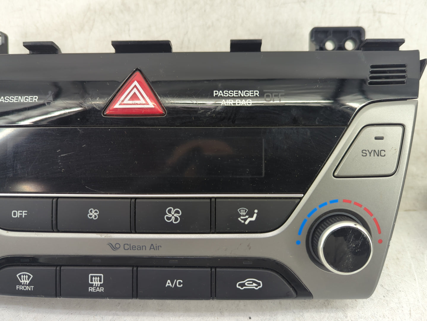 2017-2018 Hyundai Elantra Climate Control Module Temperature AC/Heater Replacement P/N:97250-F2231RET Fits Fits 2017 2018 OE
