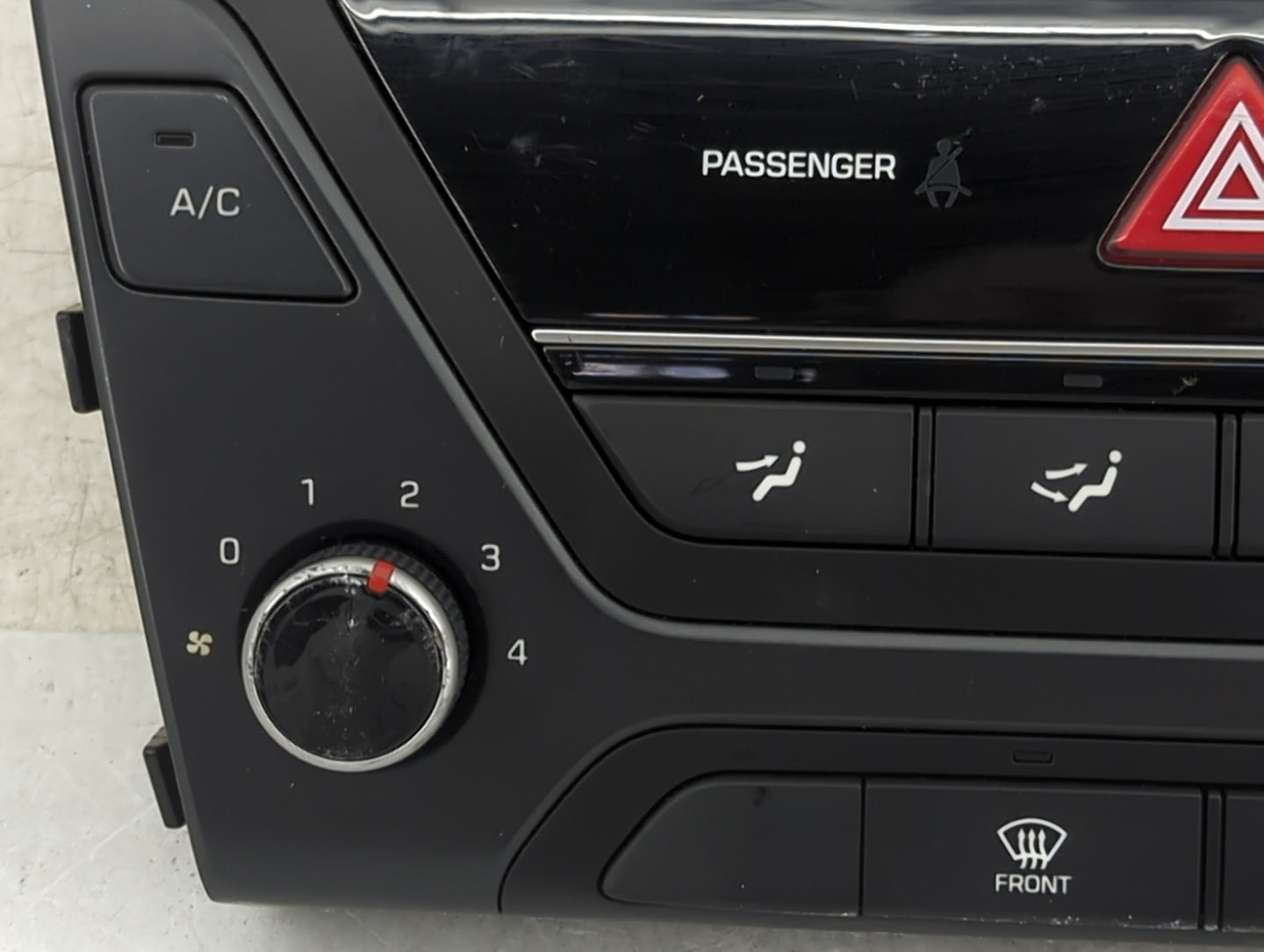2017-2018 Hyundai Elantra Climate Control Module Temperature AC/Heater Replacement P/N:97250-F2062KE Fits Fits 2017 2018 OEM