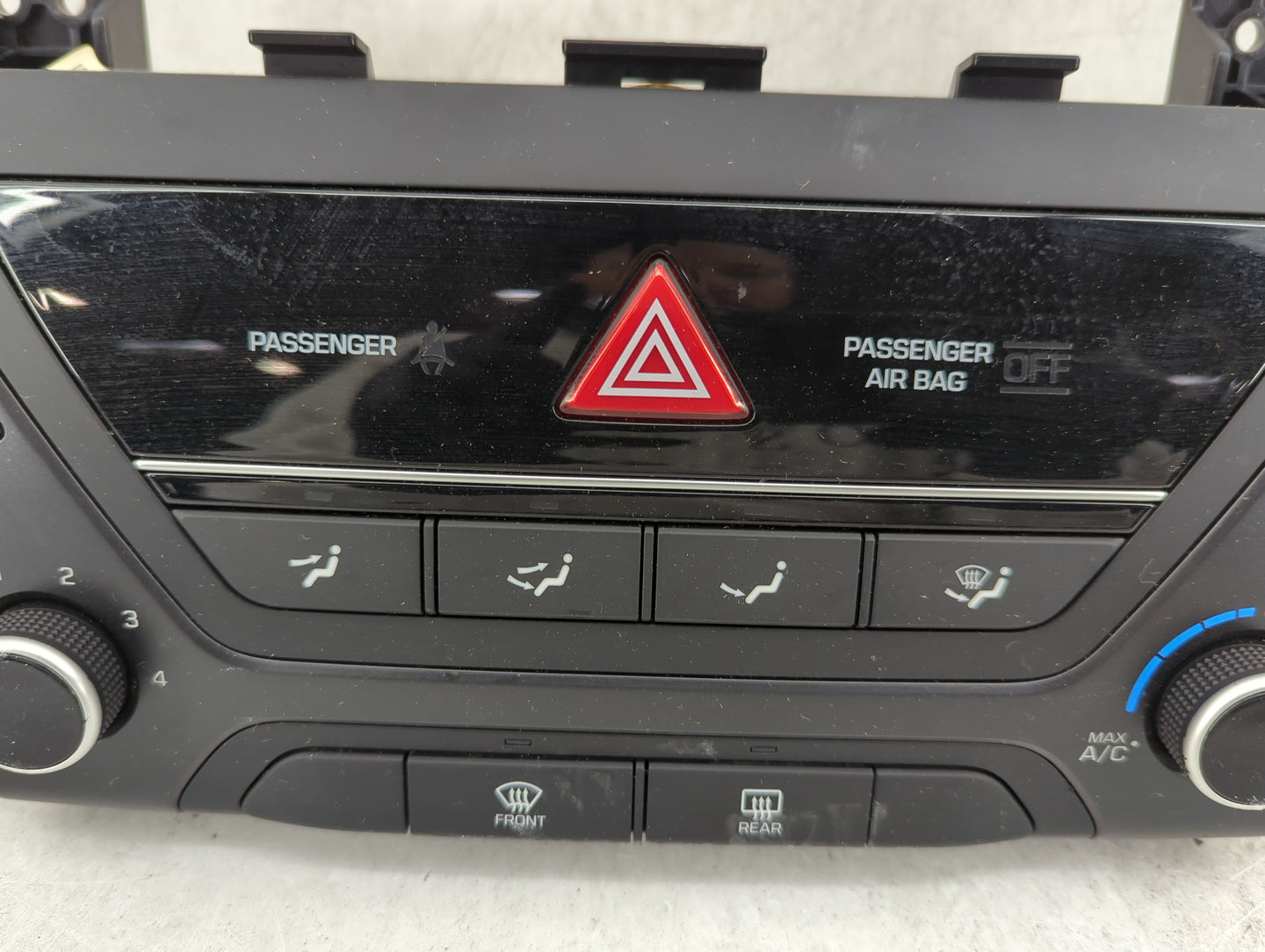 2017-2018 Hyundai Elantra Climate Control Module Temperature AC/Heater Replacement P/N:97250-F2062KEX Fits Fits 2017 2018 OE
