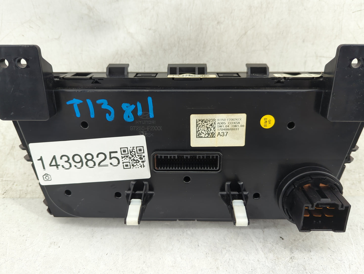 2017-2018 Hyundai Elantra Climate Control Module Temperature AC/Heater Replacement P/N:97250-F2062KEX Fits Fits 2017 2018 OE