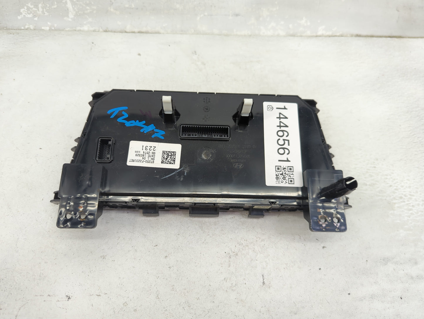2017-2018 Hyundai Elantra Climate Control Module Temperature AC/Heater Replacement P/N:97250-F2231RET Fits Fits 2017 2018 OE