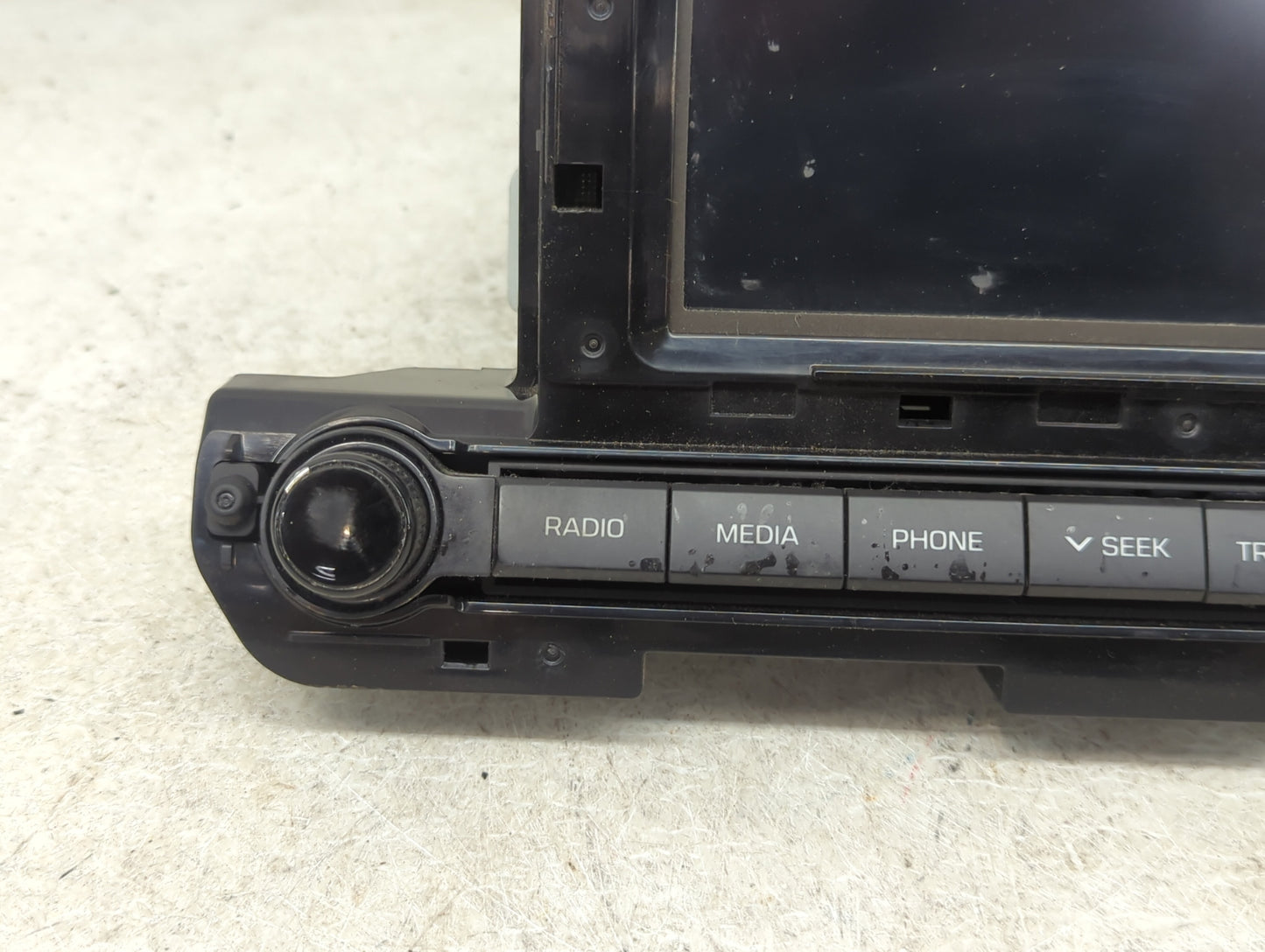 2017-2018 Hyundai Elantra Radio AM FM Cd Player Receiver Replacement P/N:96160-F2101UAT AVB41F2AN Fits Fits 2017 2018 OEM Us