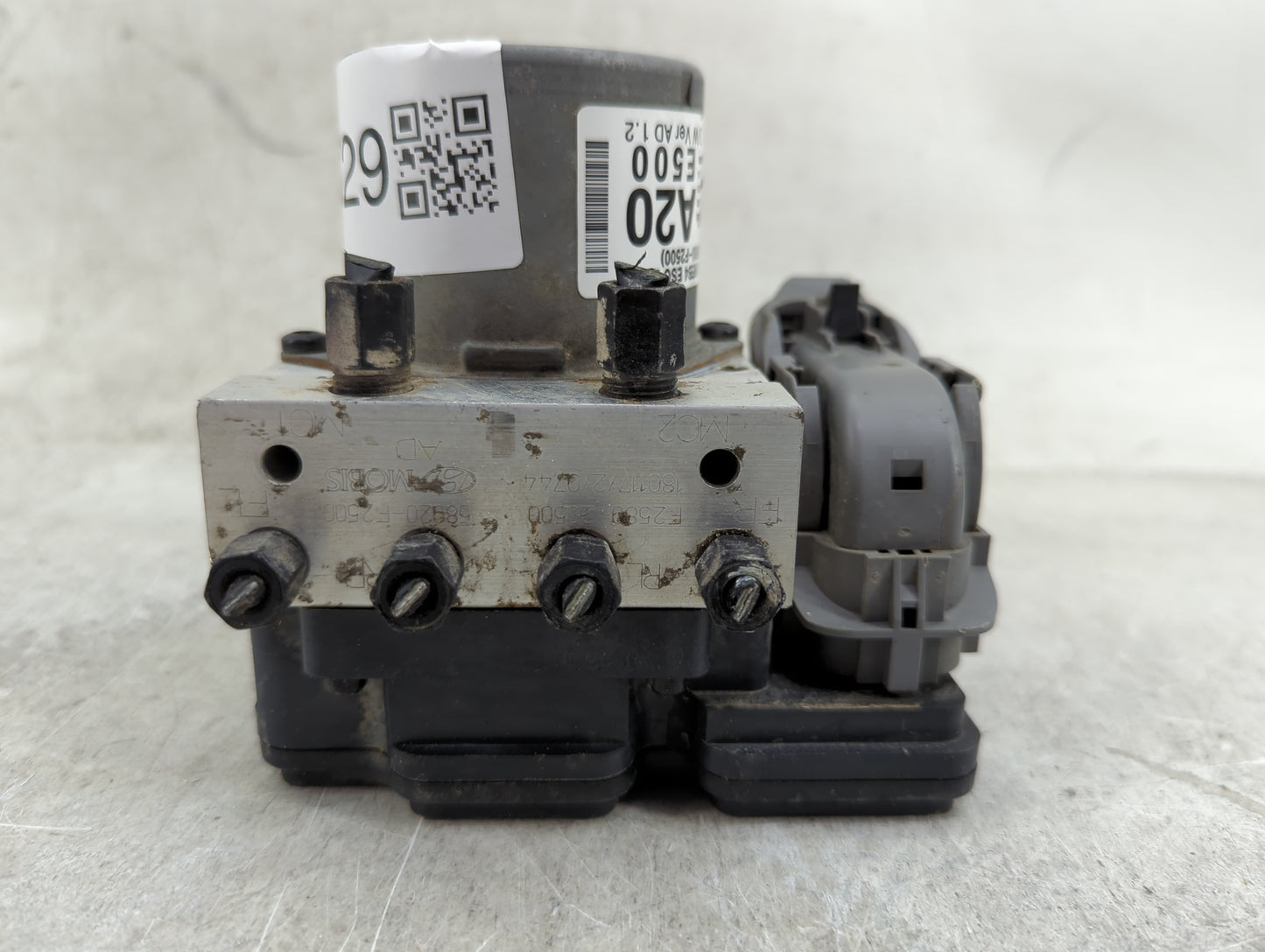 2017-2019 Hyundai Elantra ABS Pump Control Module Replacement P/N:F2589-30500 Fits Fits 2017 2018 2019 OEM Used Auto Parts -