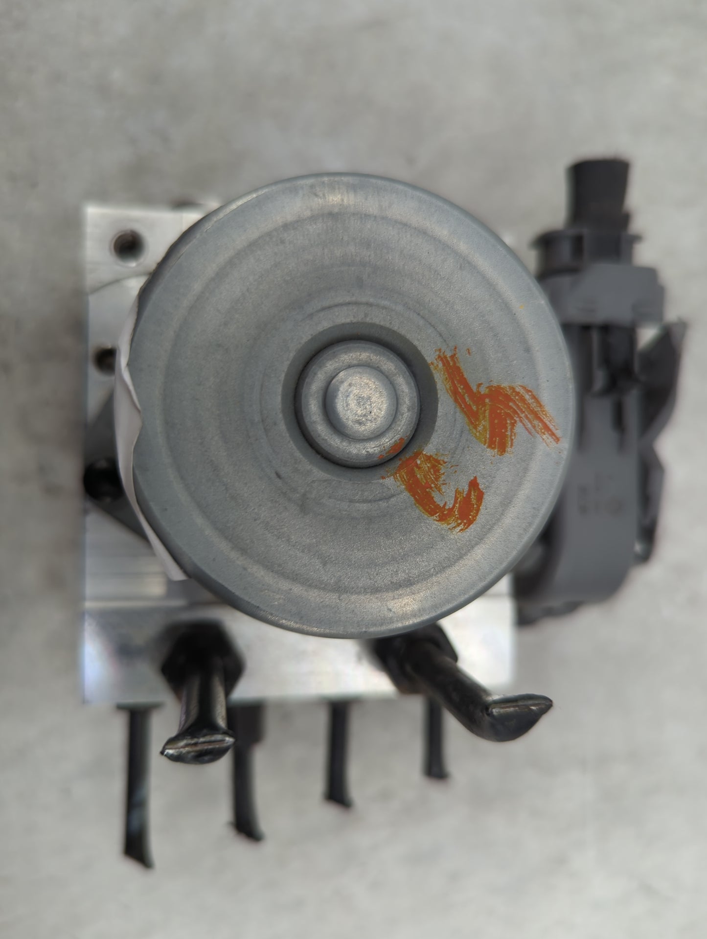 2017-2019 Hyundai Elantra ABS Pump Control Module Replacement P/N:58920-F2500 58920-F2500, 58900-F2500 Fits Fits 2017 2018 2