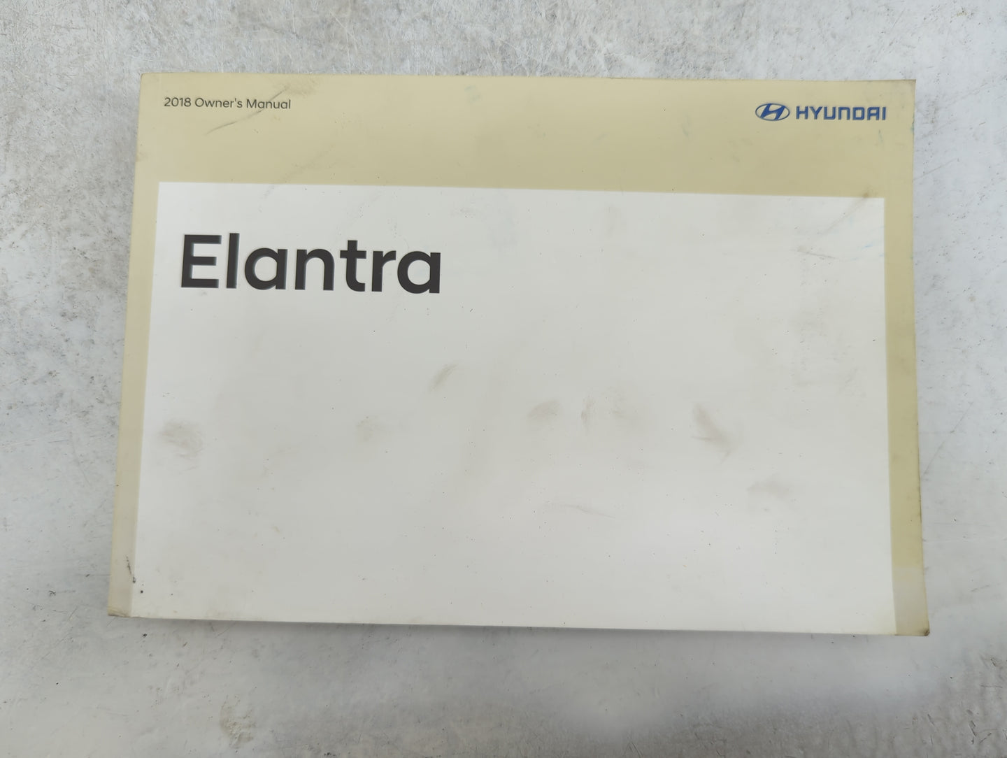 2018 Hyundai Elantra Owners Manual Book Guide P/N:JF30-EU77D OEM Used Auto Parts - Oemusedautoparts1.com
