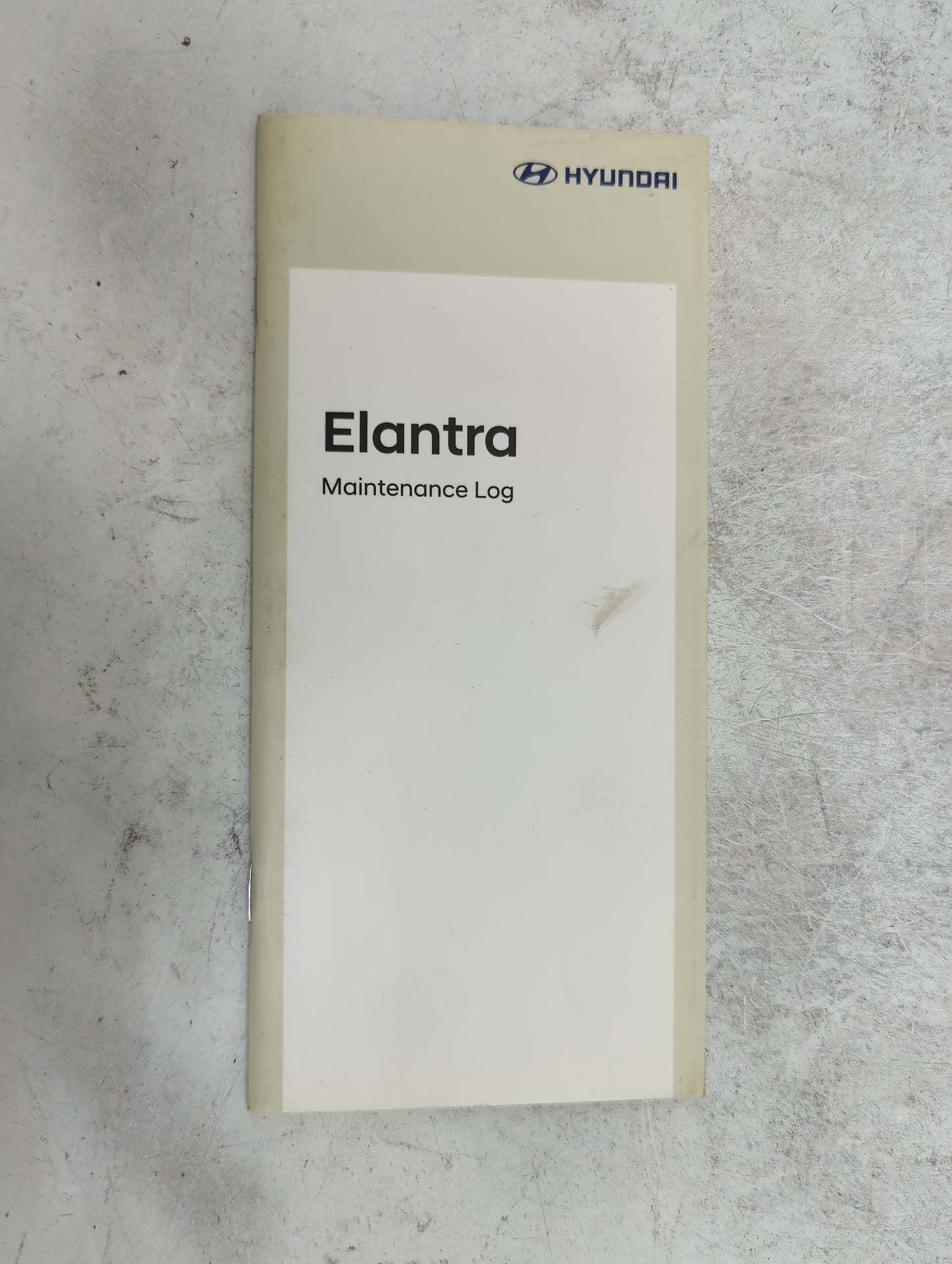 2018 Hyundai Elantra Owners Manual Book Guide P/N:JF30-EU77D OEM Used Auto Parts - Oemusedautoparts1.com