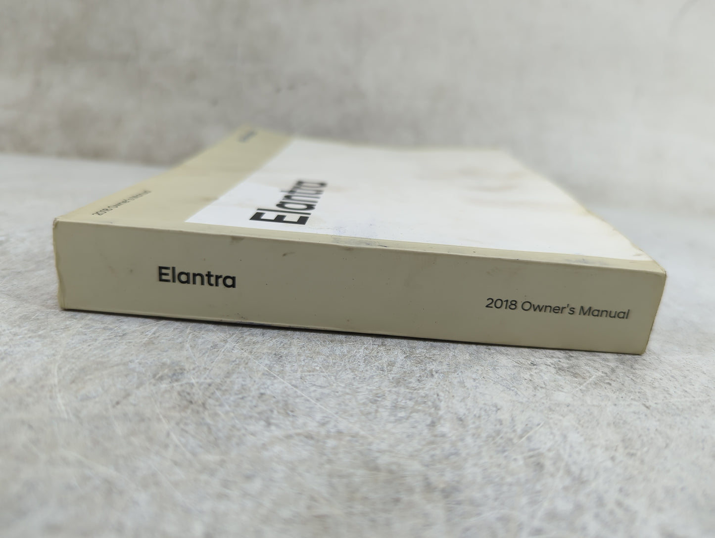 2018 Hyundai Elantra Owners Manual Book Guide P/N:JF3O-EU81G OEM Used Auto Parts - Oemusedautoparts1.com
