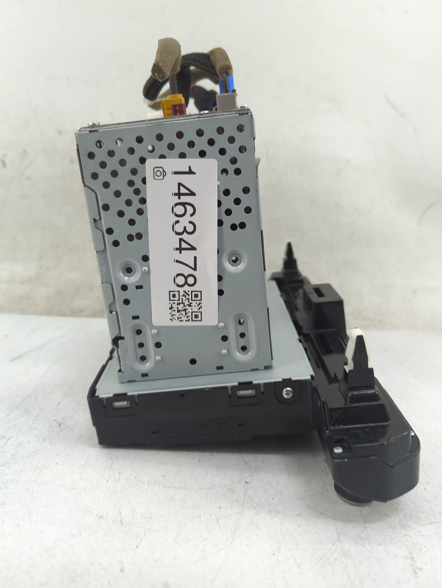 2017-2018 Hyundai Elantra Radio AM FM Cd Player Receiver Replacement P/N:96160-F2101UAT AVB41F2AN Fits Fits 2017 2018 OEM Us