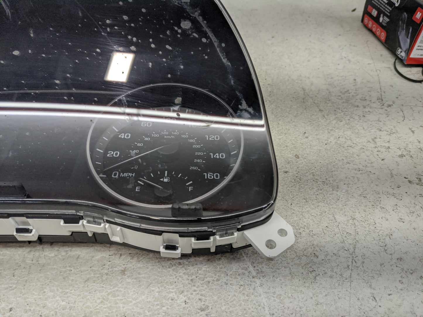 2017-2018 Hyundai Elantra Instrument Cluster Speedometer Gauges P/N:94011-F3012 TN157590-15201H Miles: Fits Fits 2017 2018 O