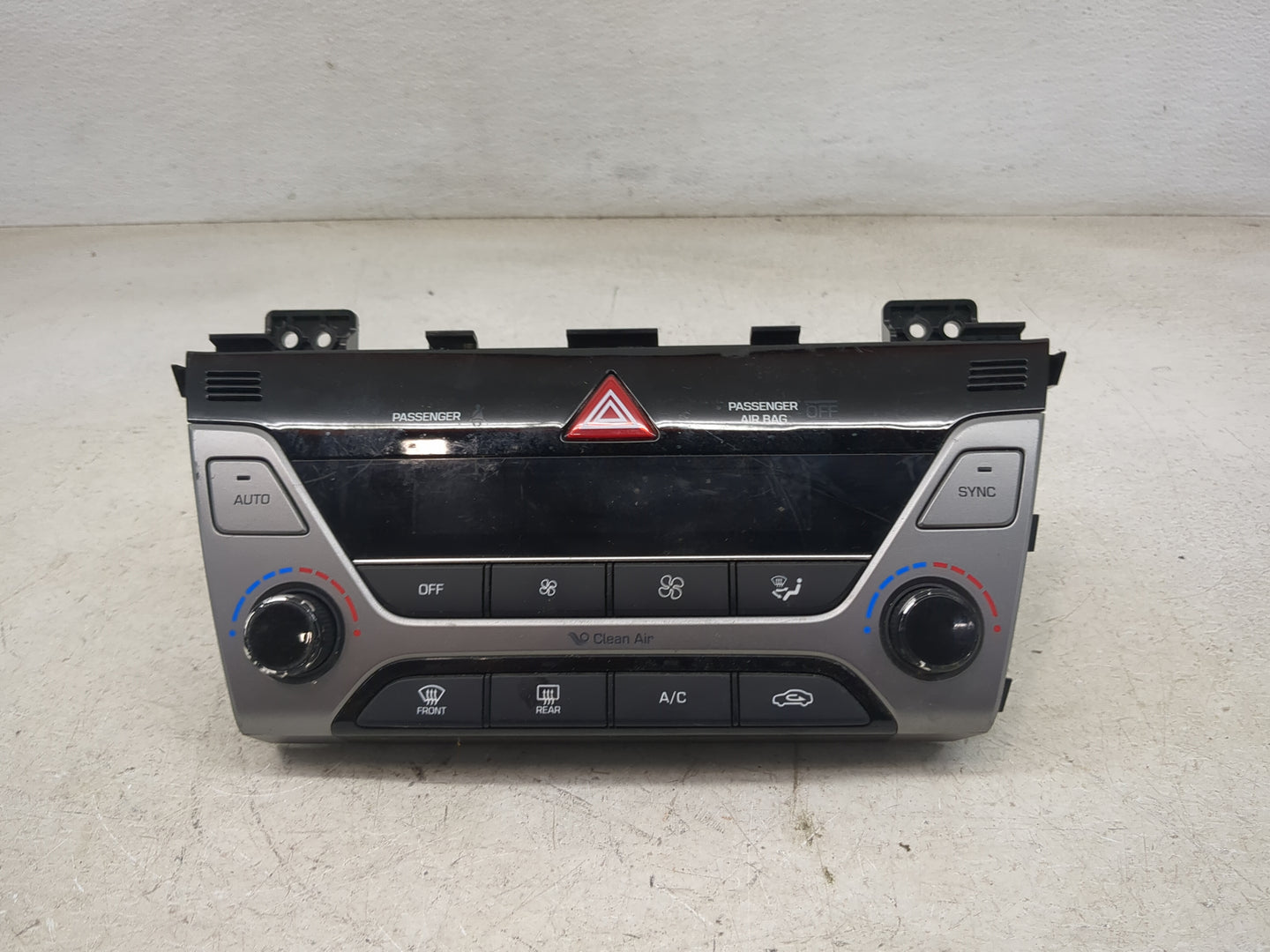 2017-2018 Hyundai Elantra Climate Control Module Temperature AC/Heater Replacement P/N:97250-F2231RET Fits Fits 2017 2018 OE