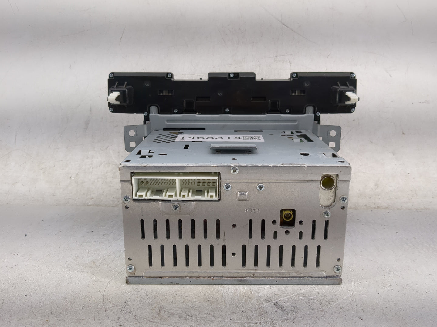 2017-2018 Hyundai Elantra Radio AM FM Cd Player Receiver Replacement P/N:96170F2270UAT AC110F2GX Fits Fits 2017 2018 OEM Use