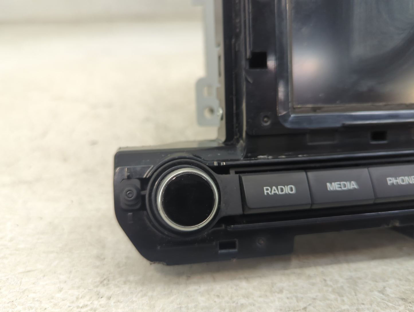 2017-2018 Hyundai Elantra Radio AM FM Cd Player Receiver Replacement P/N:96160-F2101UAT AV8412AN Fits Fits 2017 2018 OEM Use