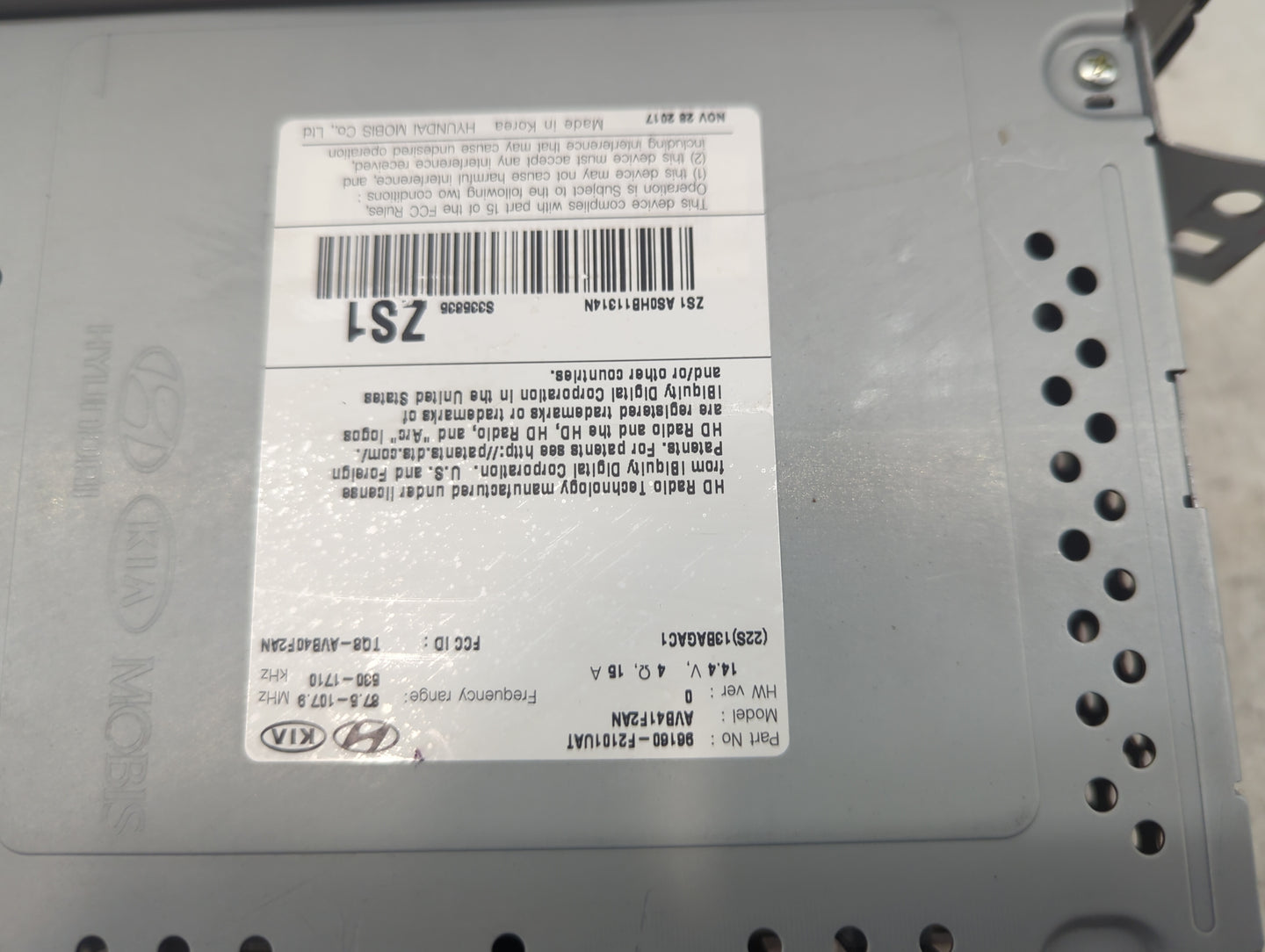 2017-2018 Hyundai Elantra Radio AM FM Cd Player Receiver Replacement P/N:96160-F2101UAT AV8412AN Fits Fits 2017 2018 OEM Use