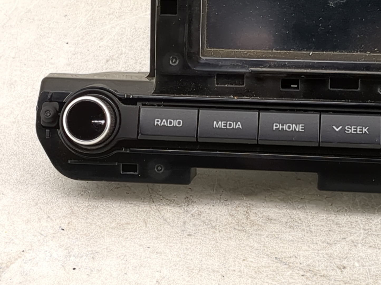 2017-2018 Hyundai Elantra Radio AM FM Cd Player Receiver Replacement P/N:96160-F2101UAT AVB41F2AN Fits Fits 2017 2018 OEM Us