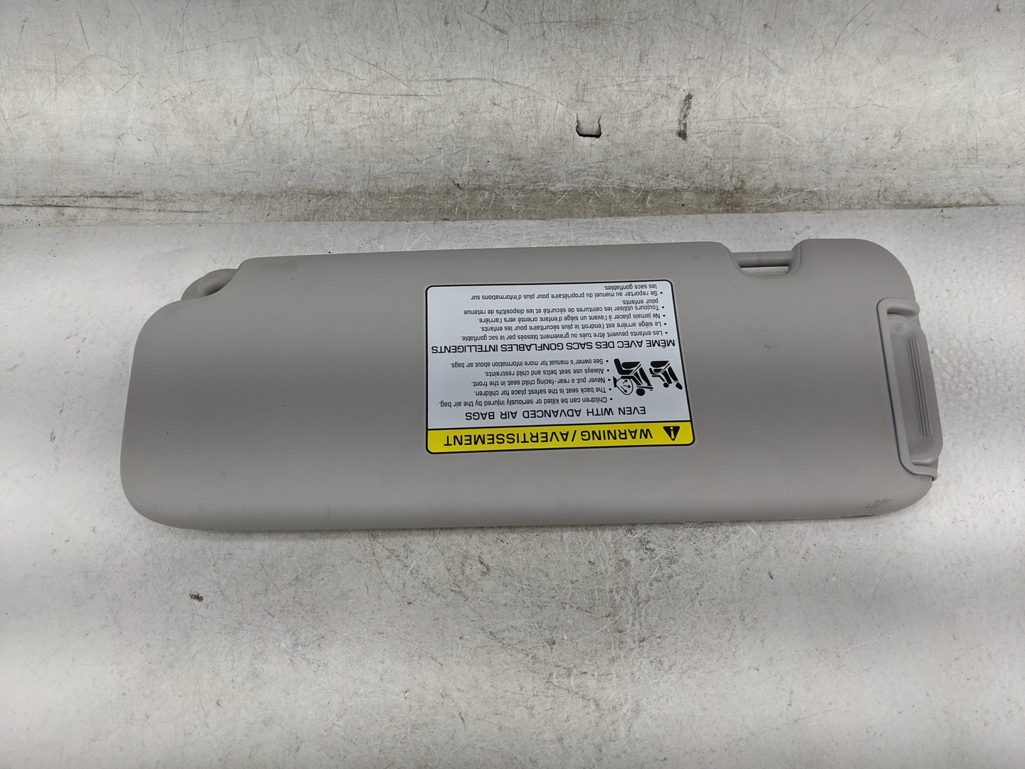 2017-2020 Hyundai Elantra Sun Visor Shade Replacement Passenger Right Mirror Fits Fits 2017 2018 2019 2020 OEM Used Auto Par