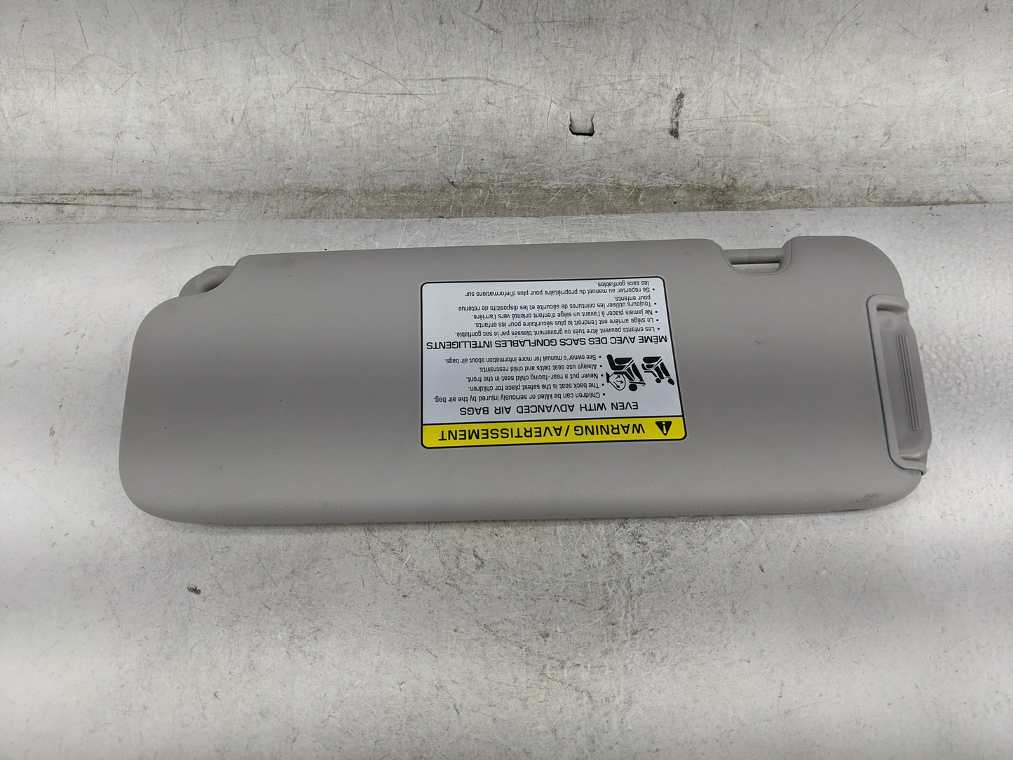 2017-2020 Hyundai Elantra Sun Visor Shade Replacement Passenger Right Mirror Fits Fits 2017 2018 2019 2020 OEM Used Auto Par