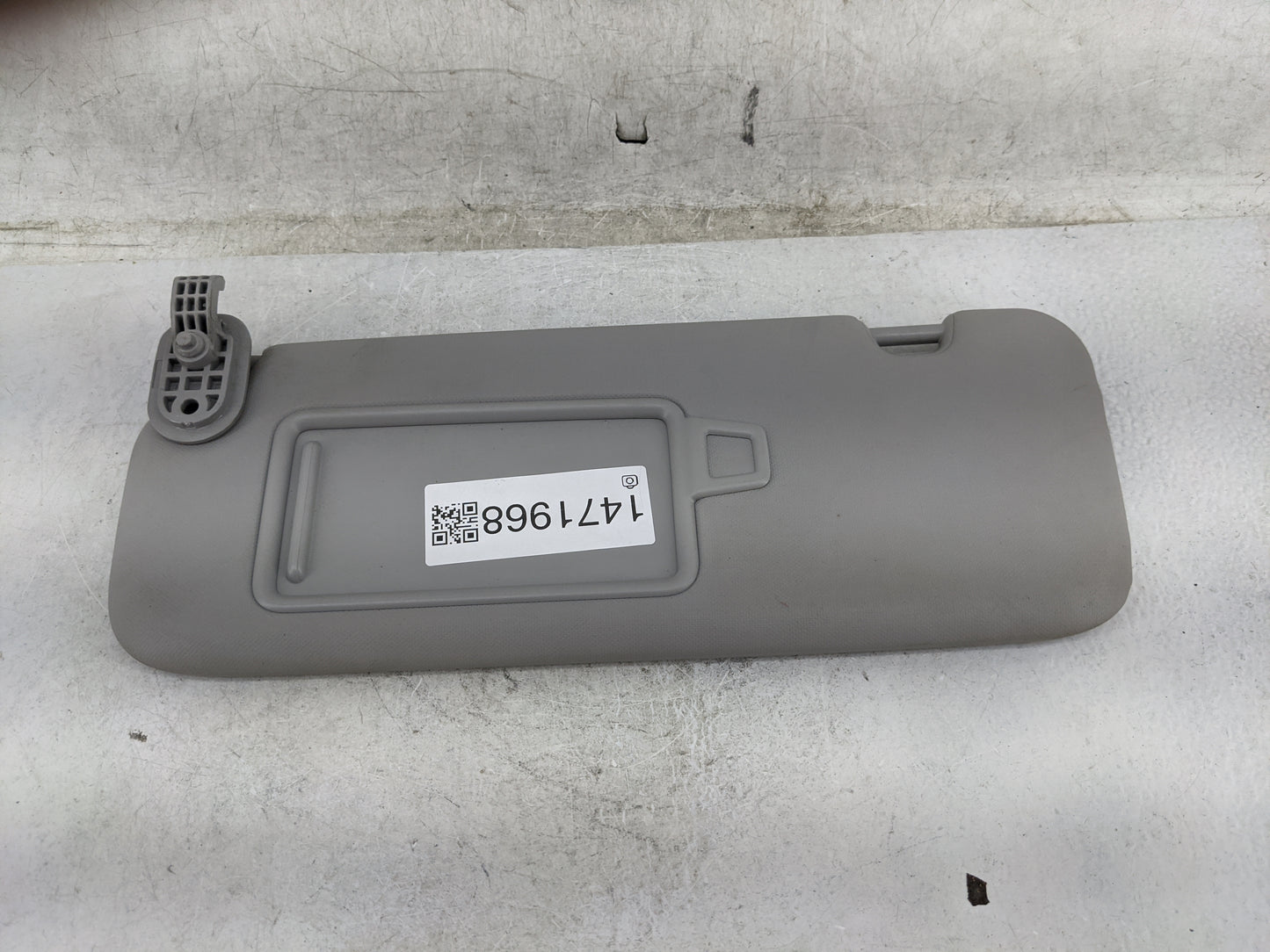 2017-2020 Hyundai Elantra Sun Visor Shade Replacement Driver Left Mirror Fits Fits 2017 2018 2019 2020 OEM Used Auto Parts -