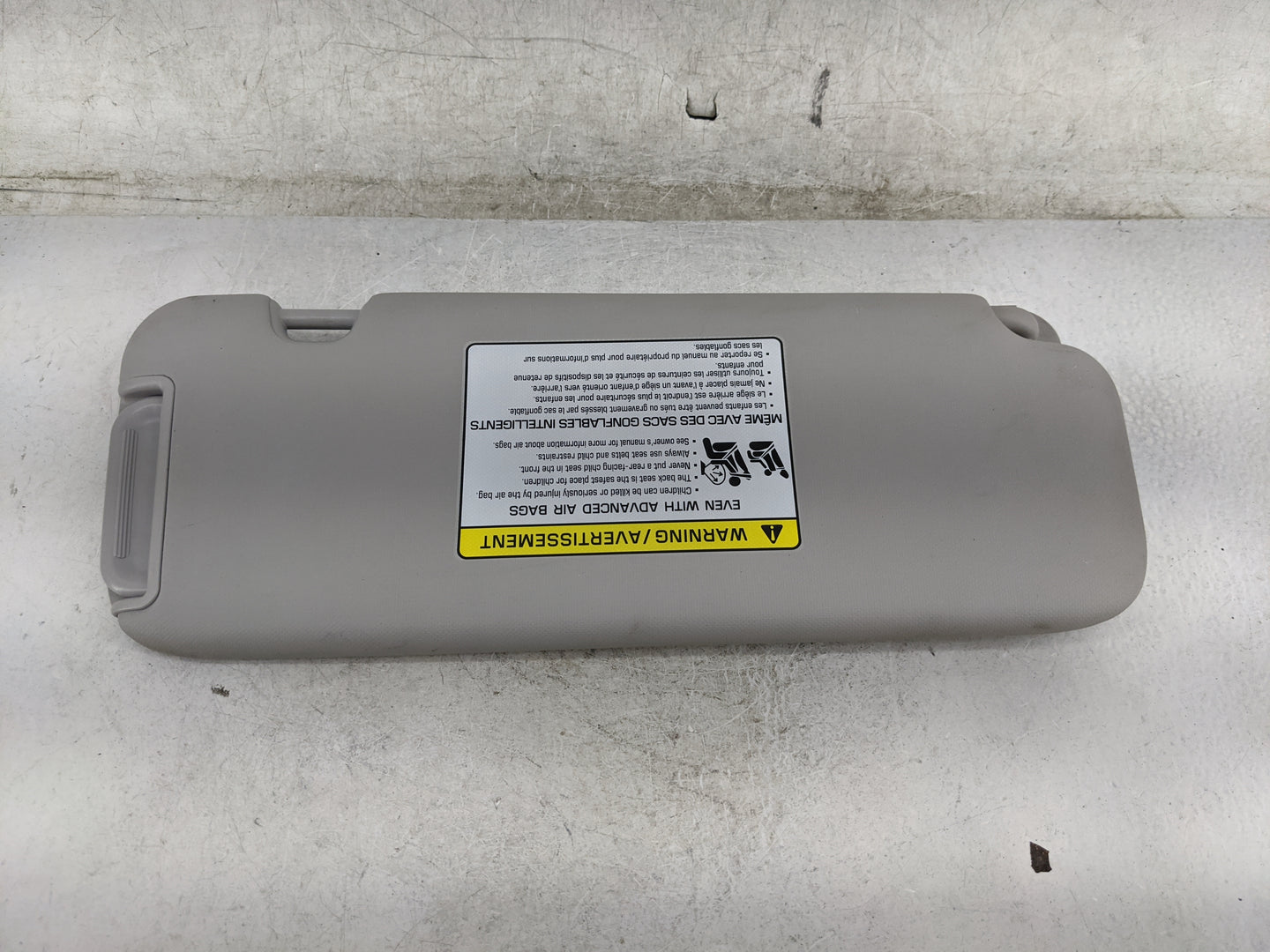 2017-2020 Hyundai Elantra Sun Visor Shade Replacement Driver Left Mirror Fits Fits 2017 2018 2019 2020 OEM Used Auto Parts -
