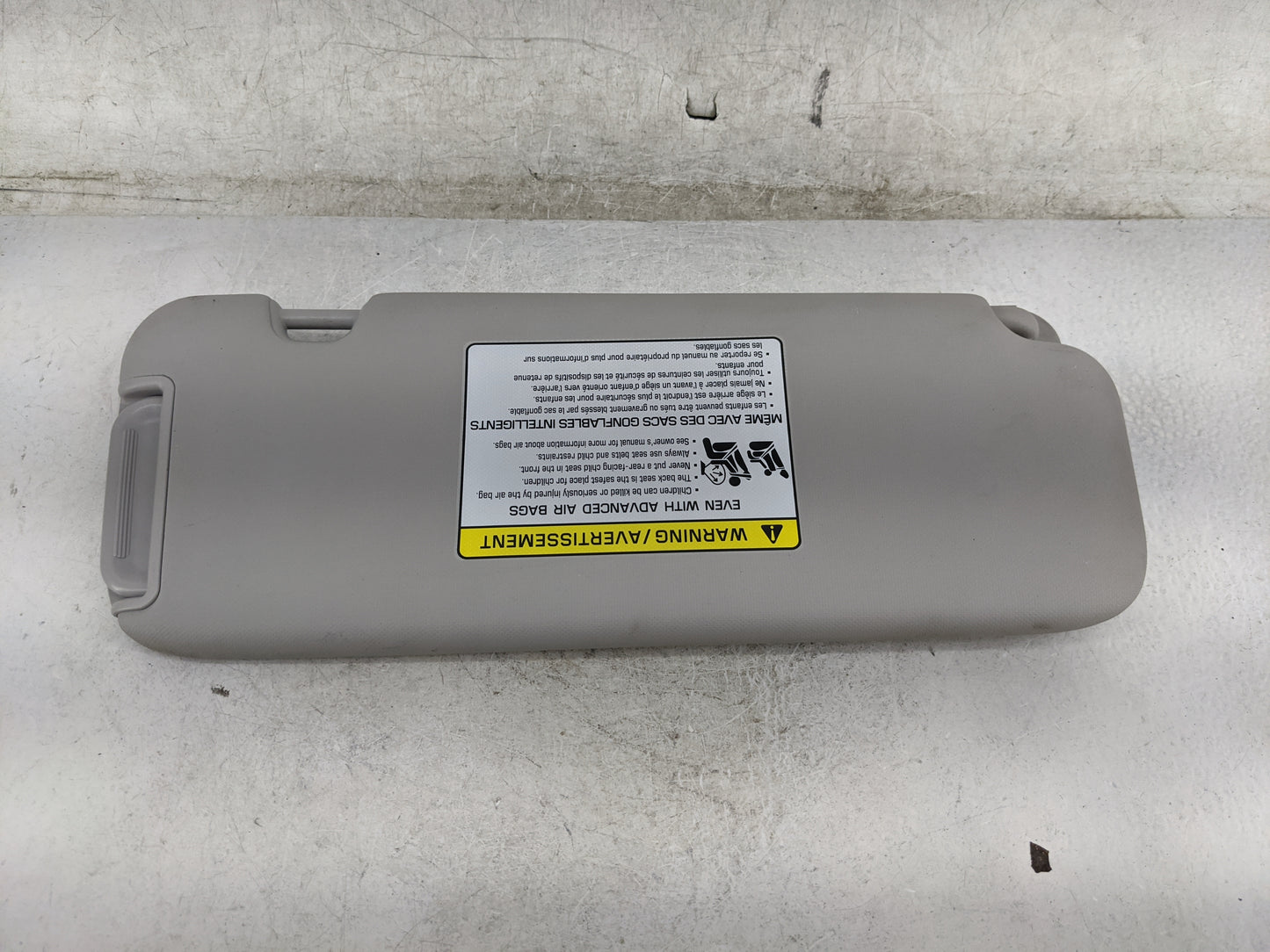 2017-2020 Hyundai Elantra Sun Visor Shade Replacement Driver Left Mirror Fits Fits 2017 2018 2019 2020 OEM Used Auto Parts -