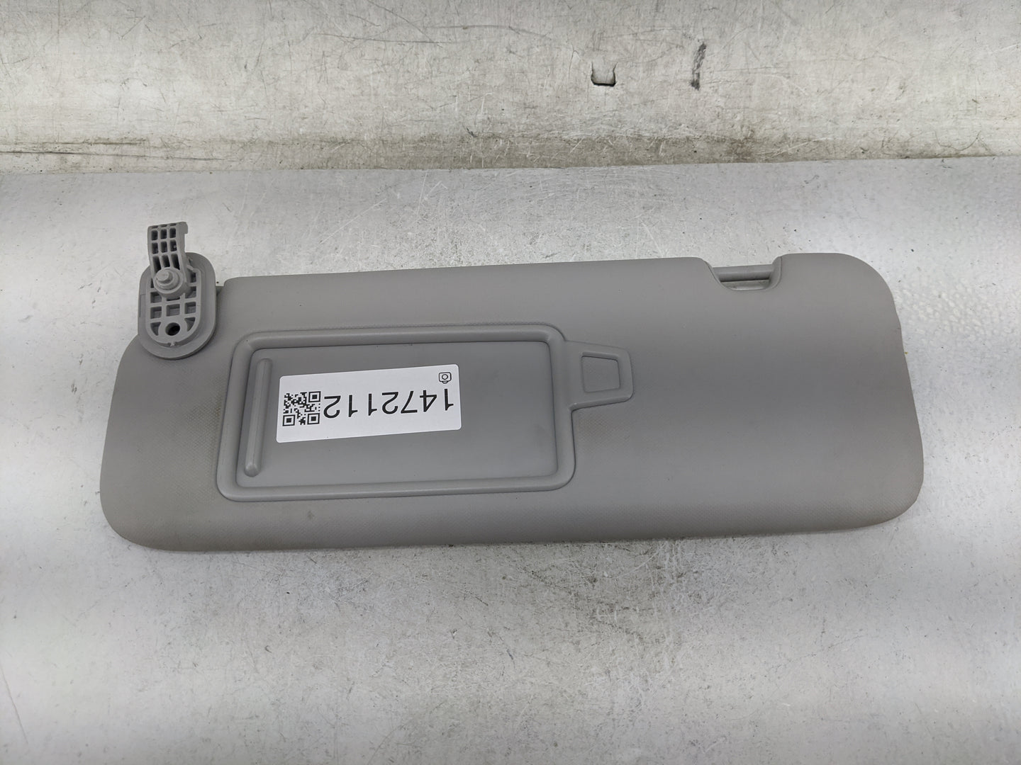 2017-2020 Hyundai Elantra Sun Visor Shade Replacement Driver Left Mirror Fits Fits 2017 2018 2019 2020 OEM Used Auto Parts -