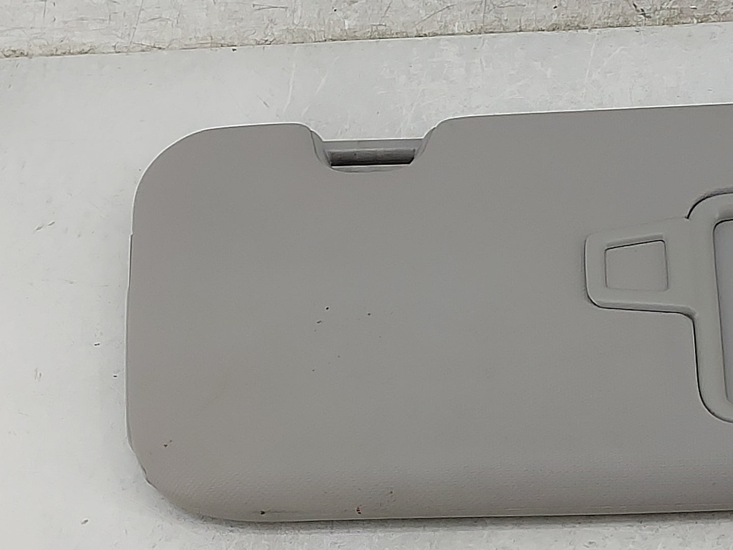2017-2020 Hyundai Elantra Sun Visor Shade Replacement Passenger Right Mirror Fits Fits 2017 2018 2019 2020 OEM Used Auto Par