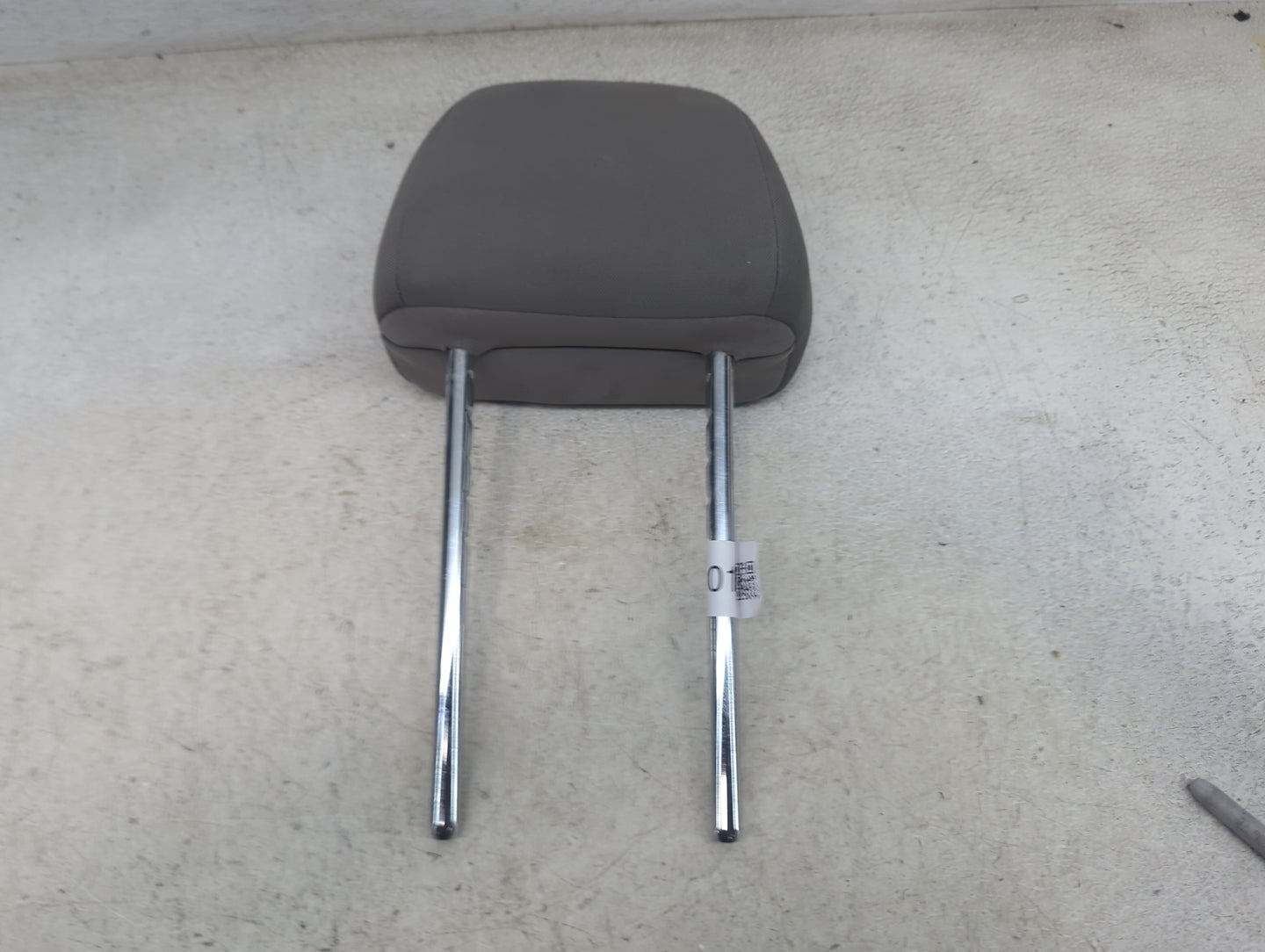 2018 Hyundai Elantra Headrest Head Rest Front Driver Seat Gray 1473014 - Oemusedautoparts1.com
