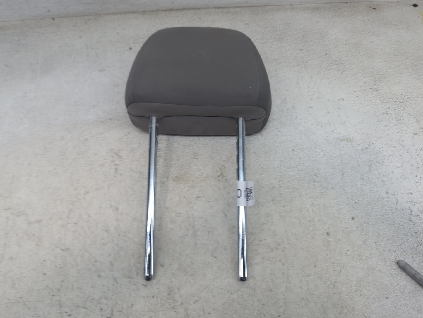 2018 Hyundai Elantra Headrest Head Rest Front Driver Seat Gray 1473014 - Oemusedautoparts1.com